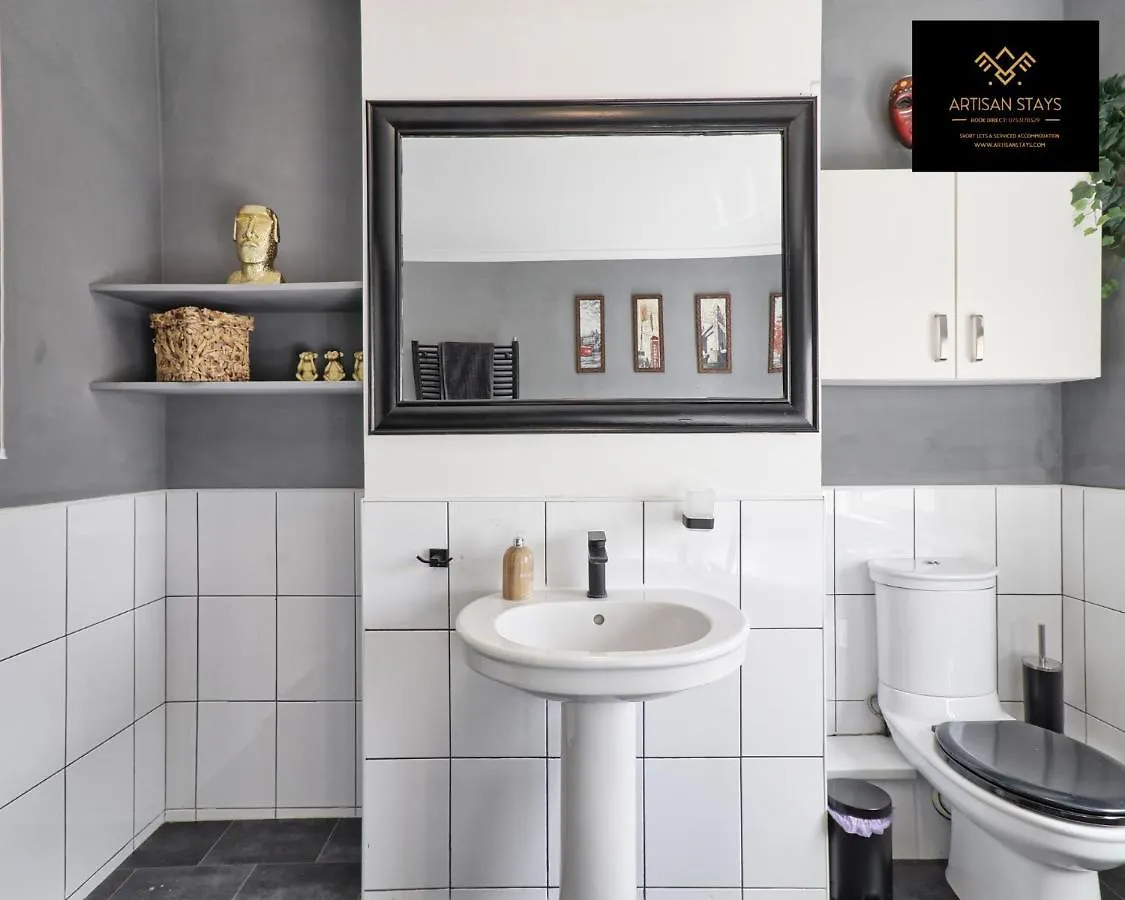 Vintage Vibes By Artisan Stays In Southend-On-Sea I Weekly Or Monthly Stay Offer I Pvt Parking I Sleeps 5 United Kingdom