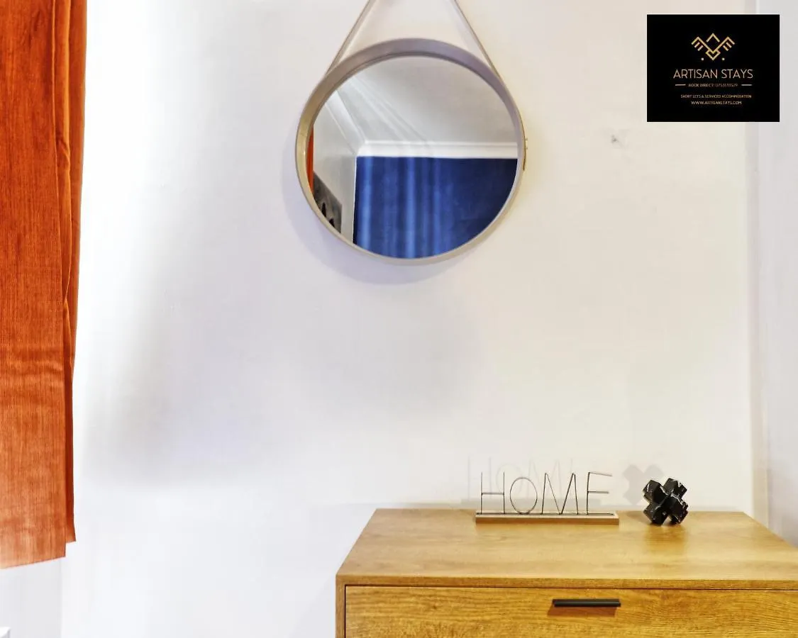 Vintage Vibes By Artisan Stays In Southend-On-Sea I Weekly Or Monthly Stay Offer I Pvt Parking I Sleeps 5
