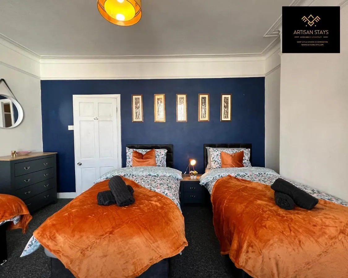 Vintage Vibes By Artisan Stays In Southend-On-Sea I Weekly Or Monthly Stay Offer I Pvt Parking I Sleeps 5 Holiday home