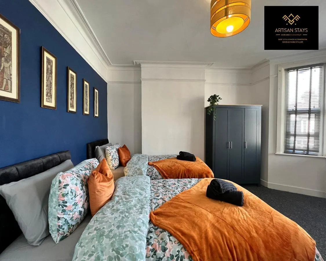 Vintage Vibes By Artisan Stays In Southend-On-Sea I Weekly Or Monthly Stay Offer I Pvt Parking I Sleeps 5
