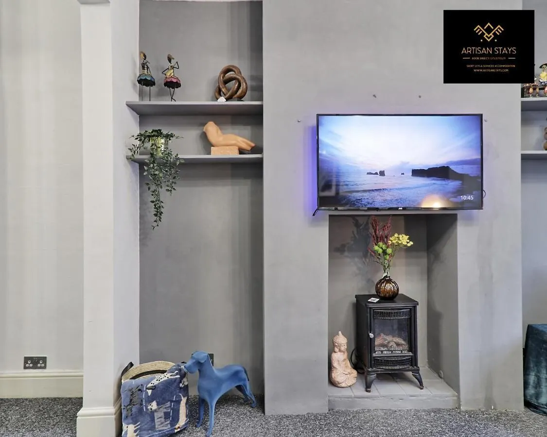 Holiday home Vintage Vibes By Artisan Stays In Southend-On-Sea I Weekly Or Monthly Stay Offer I Pvt Parking I Sleeps 5